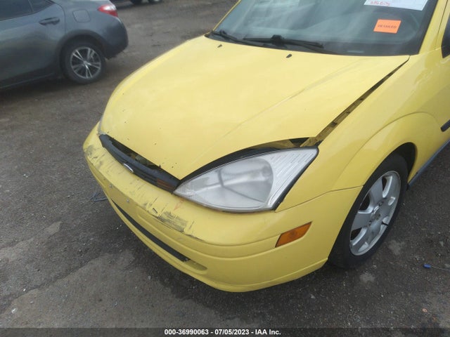 2001 FORD FOCUS ZX3 VIN: 3FAFP31311R210131