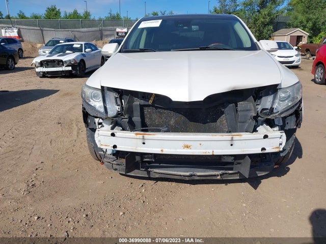 2011 LINCOLN MKT VIN: 2LMHJ5ARXBBJ50953
