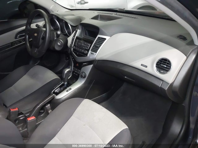 1G1PA5SG7E7111204 Chevrolet CRUZE LS