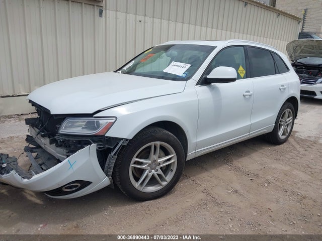 Audi Q5 2.0t Premium 2014 WA1LFAFP4EA116948 Image 2