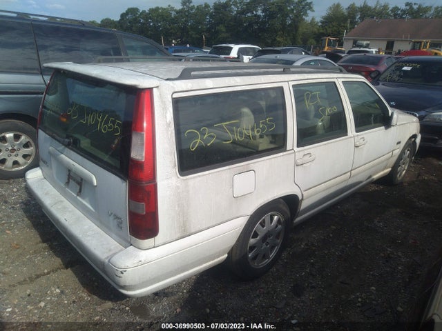 1998 VOLVO V70 T5 VIN: YV1LW5340W2356902