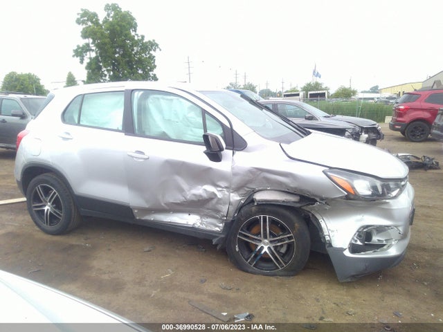 Chevrolet TRAX LS 2018 3GNCJKSB0JL402083 Image 13