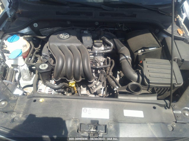 3VW2K7AJ1FM214159 Volkswagen Jetta Sedan 2.0l S