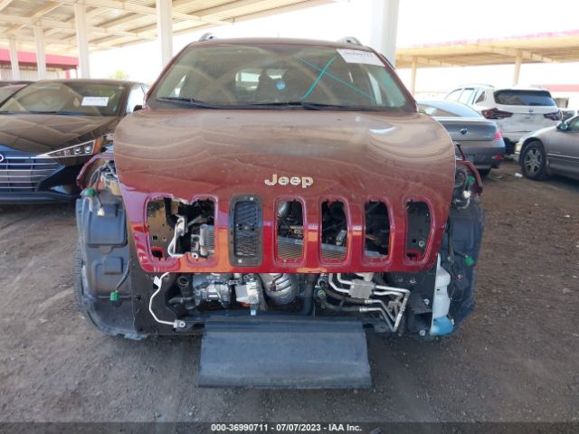 1C4PJLLB8JD611592 Jeep Cherokee Latitude Plus