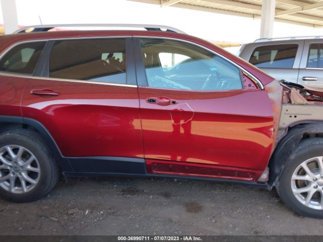 1C4PJLLB8JD611592 Jeep Cherokee Latitude Plus