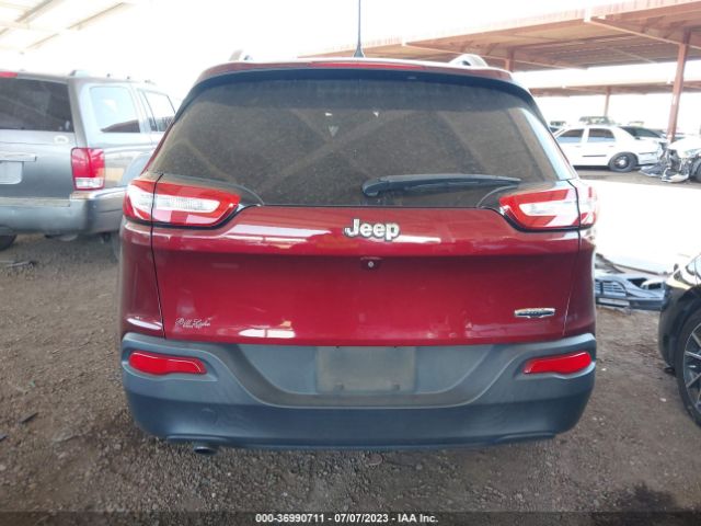 1C4PJLLB8JD611592 Jeep Cherokee Latitude Plus