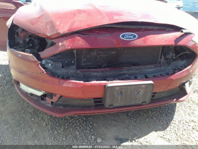 3FA6P0HD8HR126878 Ford FUSION SE
