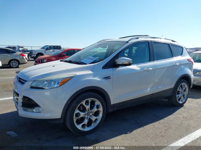 1FMCU9J95FUB25415 Ford Escape Titanium