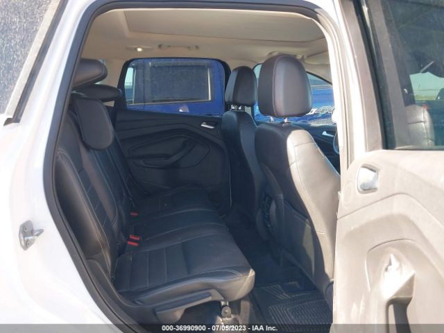1FMCU9J95FUB25415 Ford Escape Titanium
