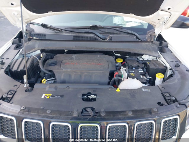 3C4NJCAB8JT502652 Jeep Compass Sport