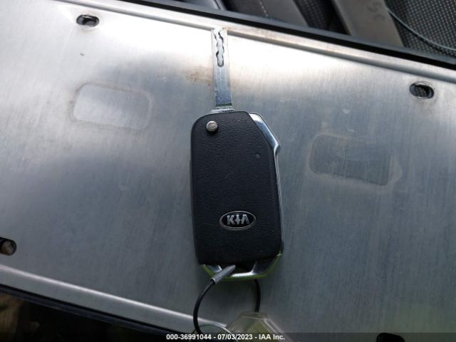 3KPF24AD9ME309461 KIA Forte Lxs
