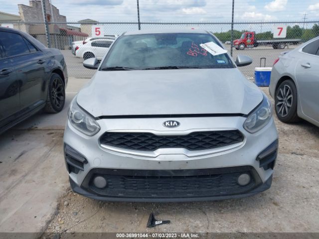 3KPF24AD9ME309461 KIA Forte Lxs