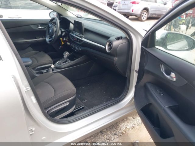 3KPF24AD9ME309461 KIA Forte Lxs