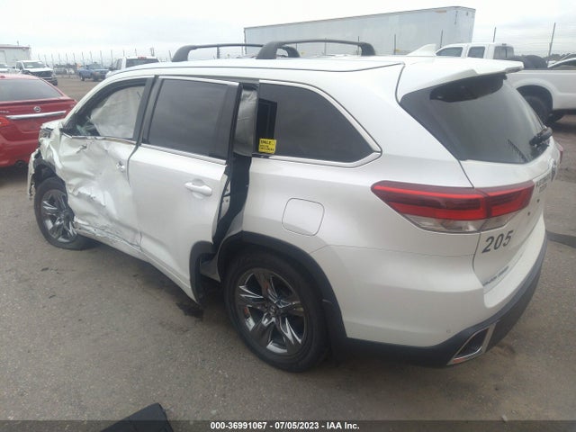 Toyota Highlander Limited Platinum 2018 5TDDZRFH8JS871770 Image 3