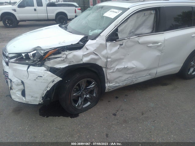Toyota Highlander Limited Platinum 2018 5TDDZRFH8JS871770 Image 6