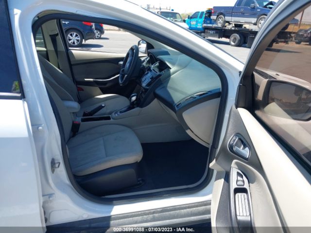 1FADP3F28GL291532 Ford FOCUS SE