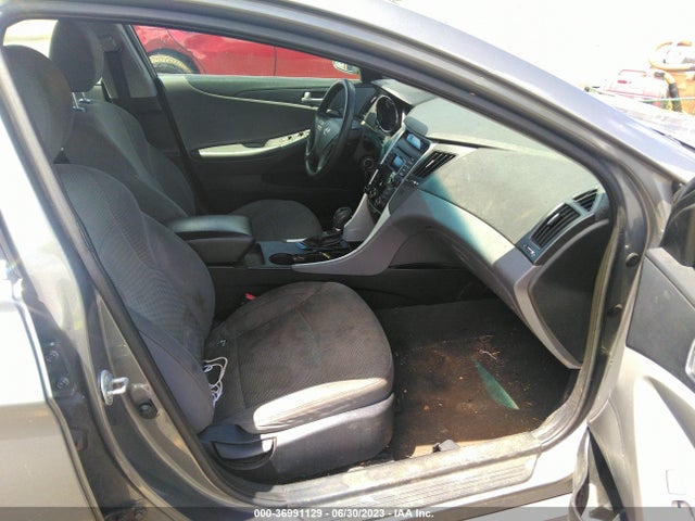2014 HYUNDAI SONATA GLS VIN: 5NPEB4AC6EH852461