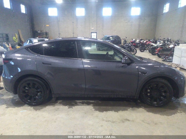 5YJYGDEE0MF196412 Tesla Model Y Long Range