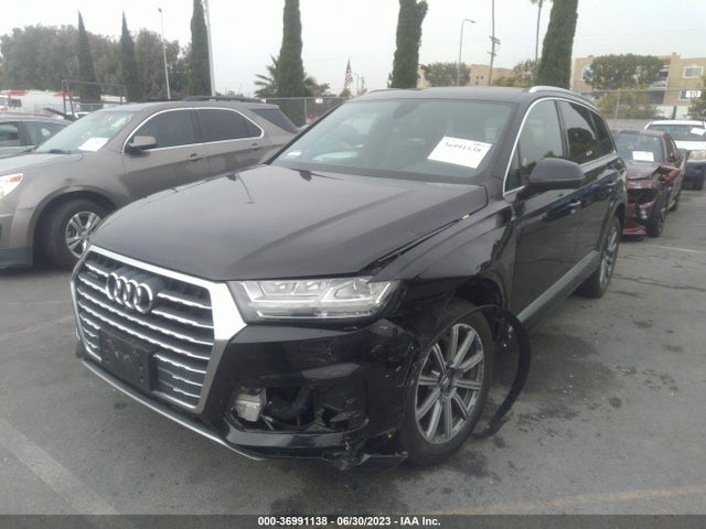 WA1LHAF7XJD034483 Audi Q7 Premium Plus
