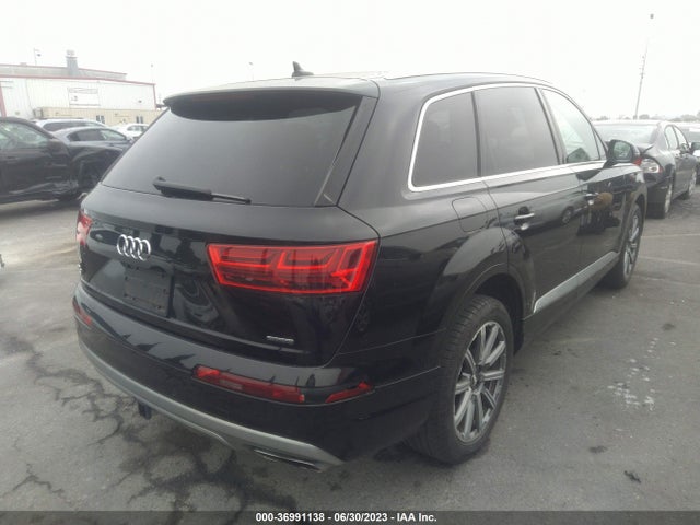 WA1LHAF7XJD034483 Audi Q7 Premium Plus