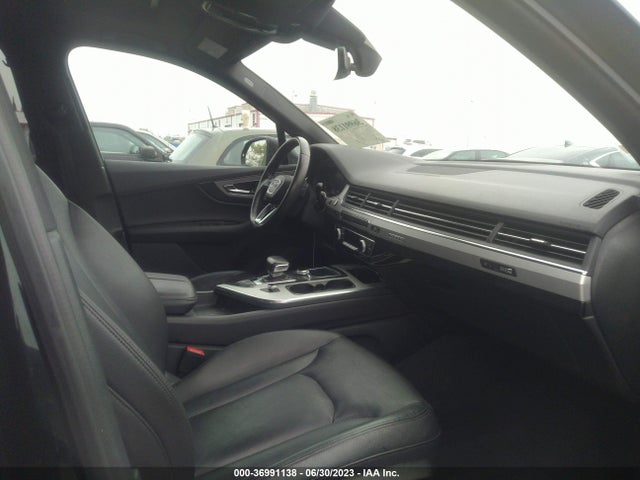 WA1LHAF7XJD034483 Audi Q7 Premium Plus