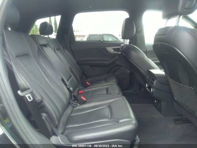 WA1LHAF7XJD034483 Audi Q7 Premium Plus