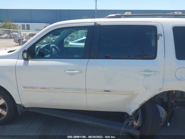 Honda Pilot Touring 2014 5FNYF3H93EB007720 Image 14