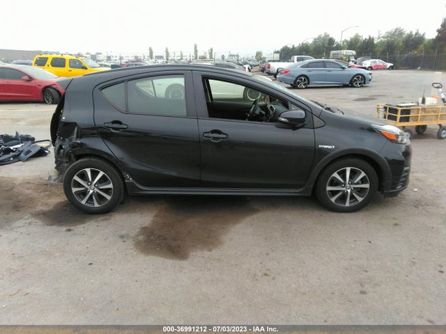 Toyota Prius C One/two/three/four 2018 JTDKDTB37J1604453 Image 6