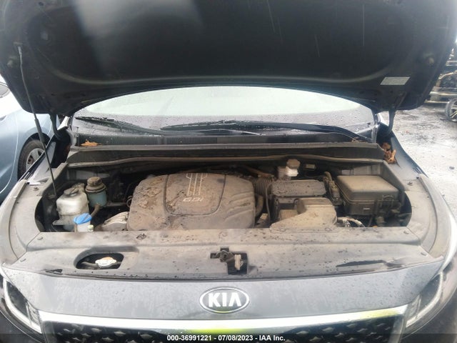 KIA SEDONA LX 2017 KNDMB5C17H6225134 Image 10
