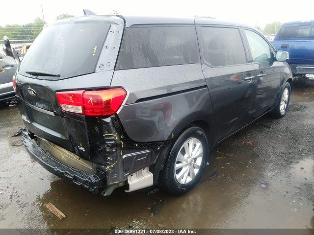KIA SEDONA LX 2017 KNDMB5C17H6225134 Image 4