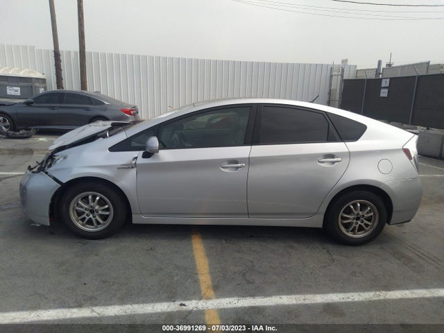 Toyota Prius Four/five/three/one/two 2014 JTDKN3DUXE1780583 Image 14