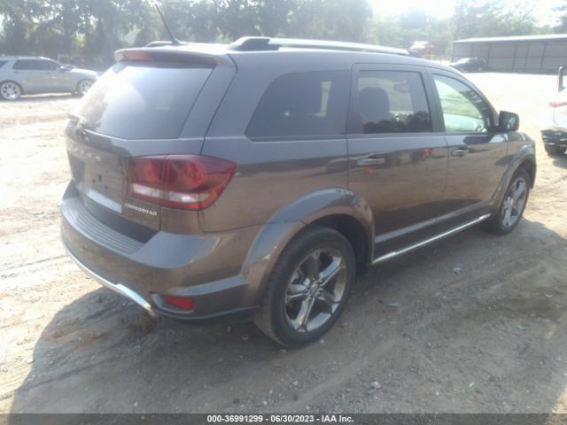 3C4PDCGG6FT745774 Dodge Journey Crossroad