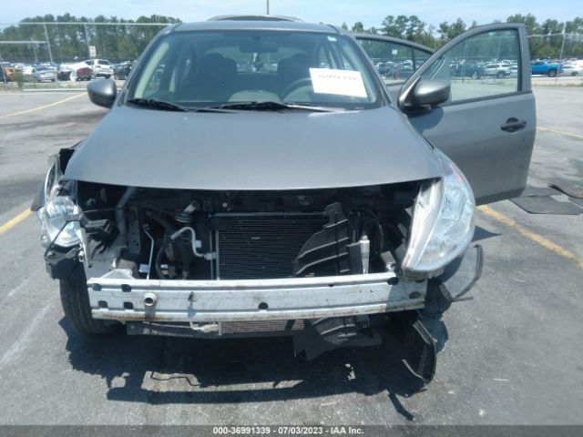 3N1CN7AP4JL817627 Nissan Versa 1.6 S+