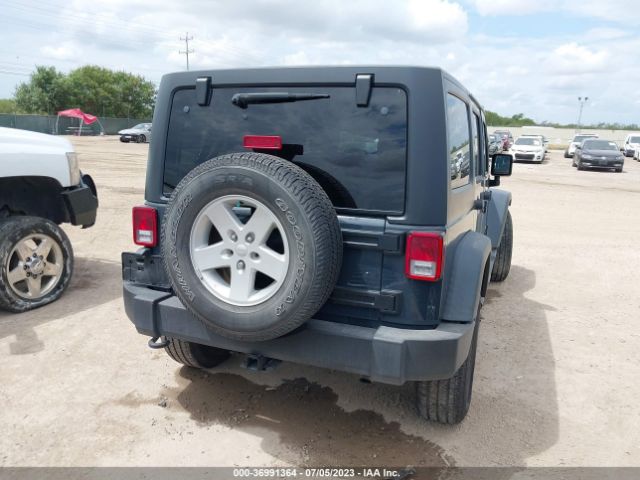 1C4BJWDG5JL809946 Jeep Wrangler Jk Unlimited Sport S