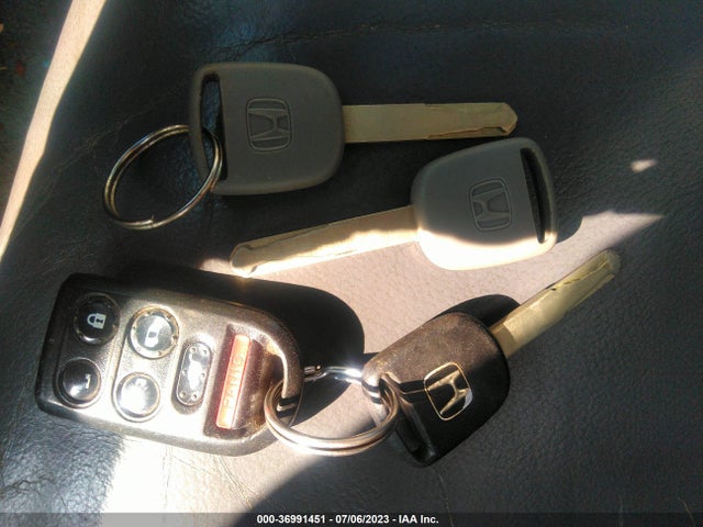 2005 HONDA ODYSSEY TOURING VIN: 5FNRL38805B096067