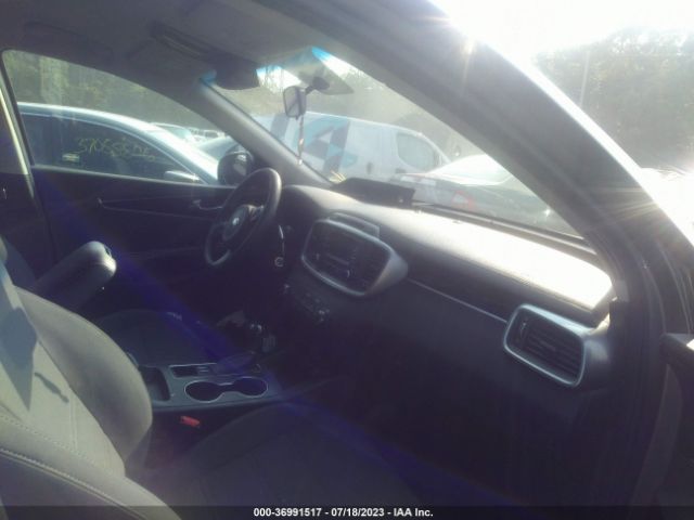 5XYPGDA56GG094014 KIA SORENTO LX