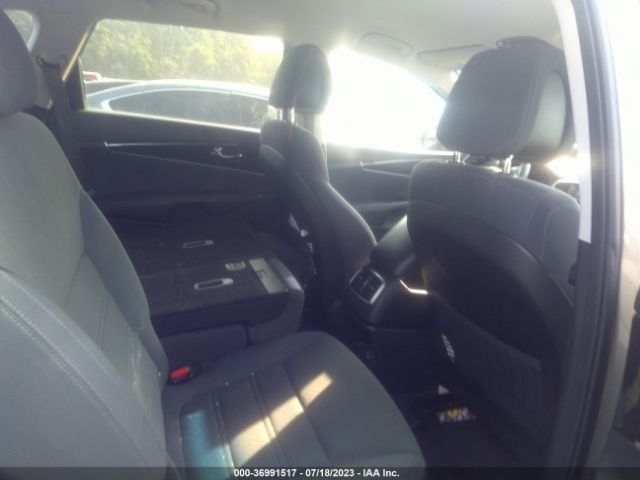 5XYPGDA56GG094014 KIA SORENTO LX