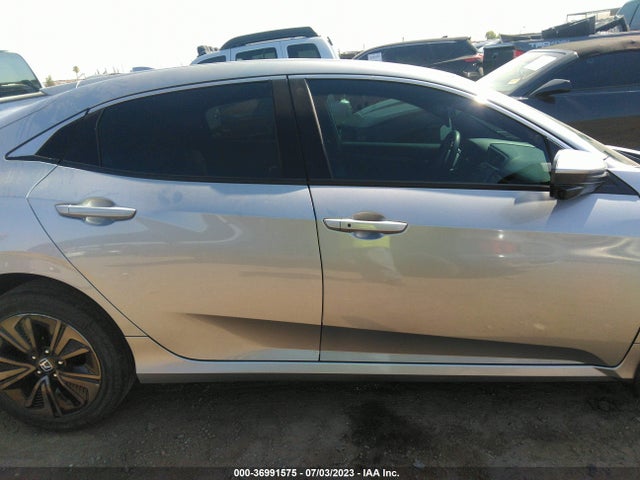 Honda Civic Hatchback Ex 2018 SHHFK7H58JU235115 Image 13
