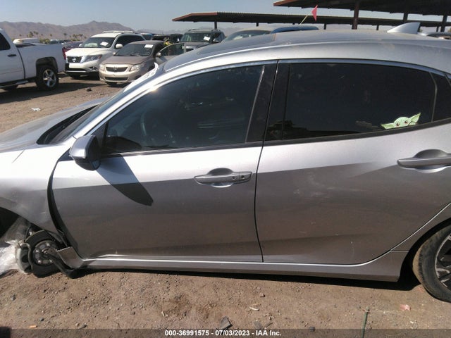 Honda Civic Hatchback Ex 2018 SHHFK7H58JU235115 Image 14