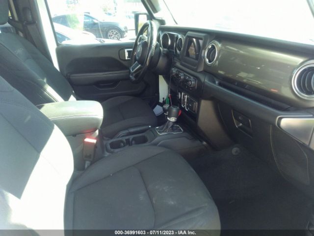 1C4HJXEN9LW172610 Jeep Wrangler Unlimited Sahara
