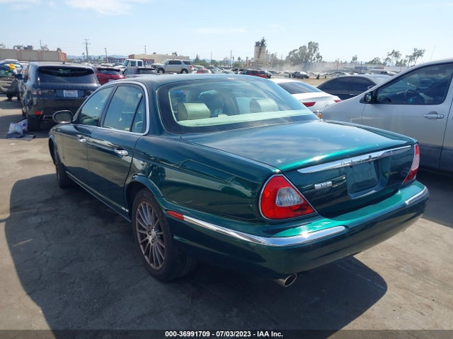 2007 JAGUAR XJ XJ8 VIN: SAJWA71B27SH16482