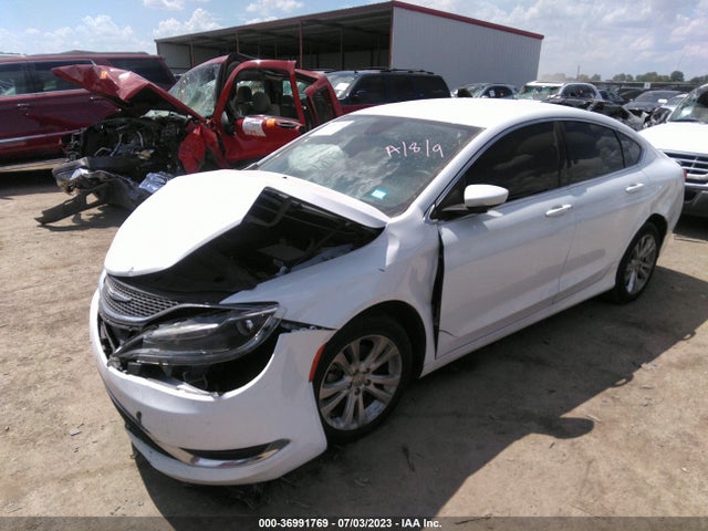 Chrysler 200 Limited 2015 1C3CCCAB1FN533786 Image 2