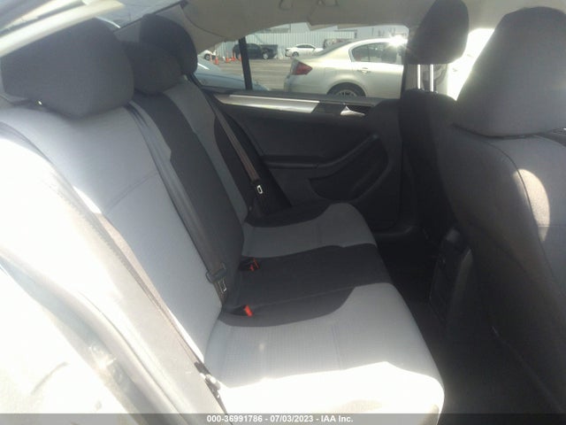 3VW2B7AJ0JM260395 Volkswagen Jetta 1.4t S