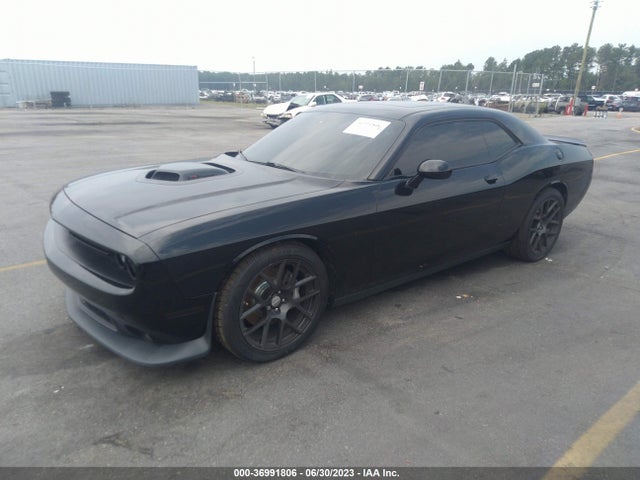 Dodge Challenger 392 Hemi Scat Pack Shaker 2016 2C3CDZFJ7GH322876 Image 2