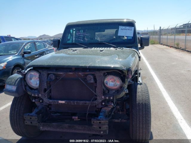1C4HJXEG4NW279021 Jeep Wrangler Unlimited Sahara