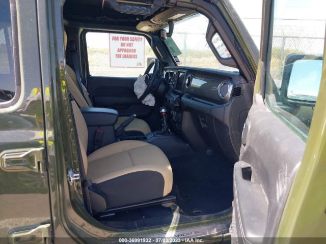 1C4HJXEG4NW279021 Jeep Wrangler Unlimited Sahara