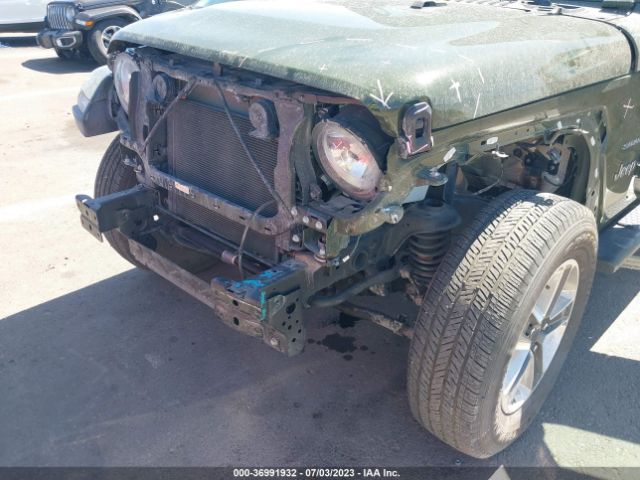 1C4HJXEG4NW279021 Jeep Wrangler Unlimited Sahara