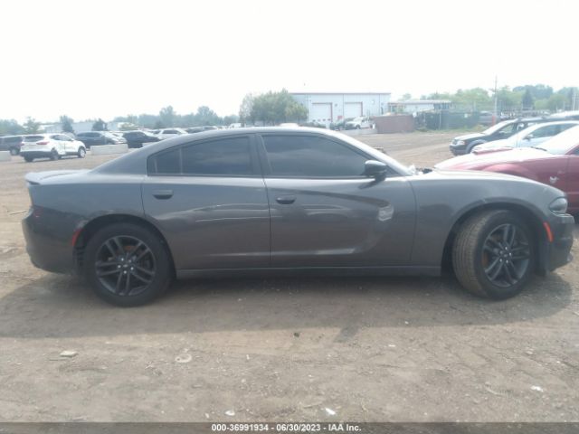2C3CDXJG2KH589576 Dodge Charger Sxt