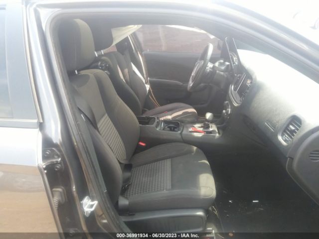2C3CDXJG2KH589576 Dodge Charger Sxt