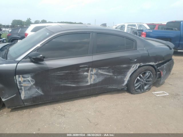 2C3CDXJG2KH589576 Dodge Charger Sxt